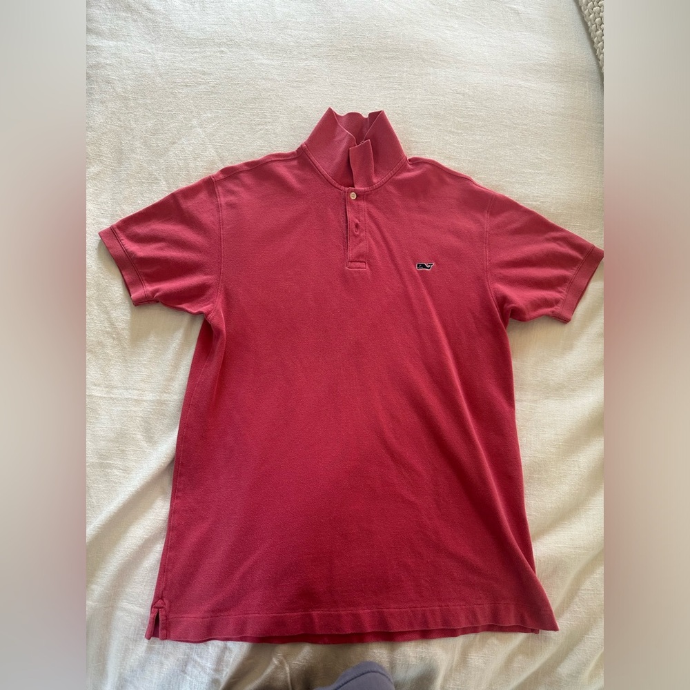Pink/salmon Vineyard Vines short-sleeve polo, size small. Great condition!